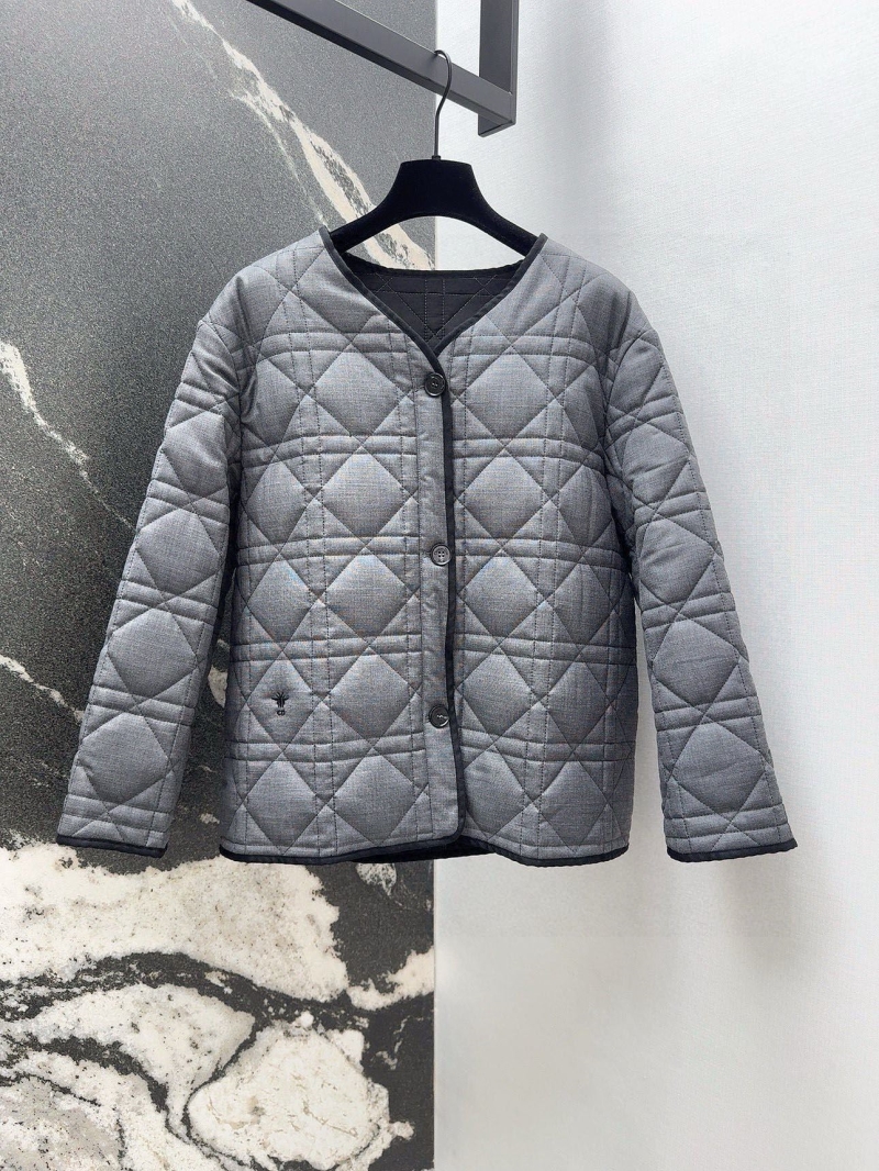 chr1st1an D10r outwear